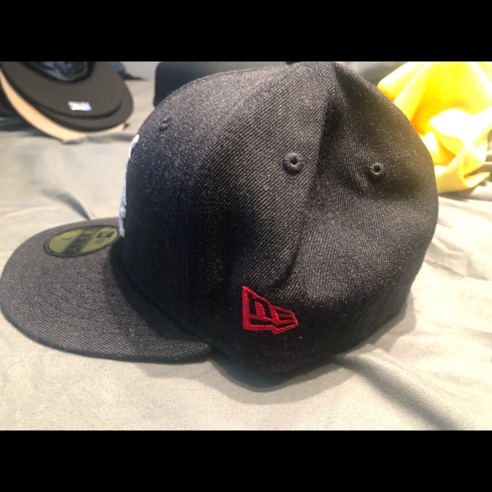 White sox fitted hat - Picture 2 of 5